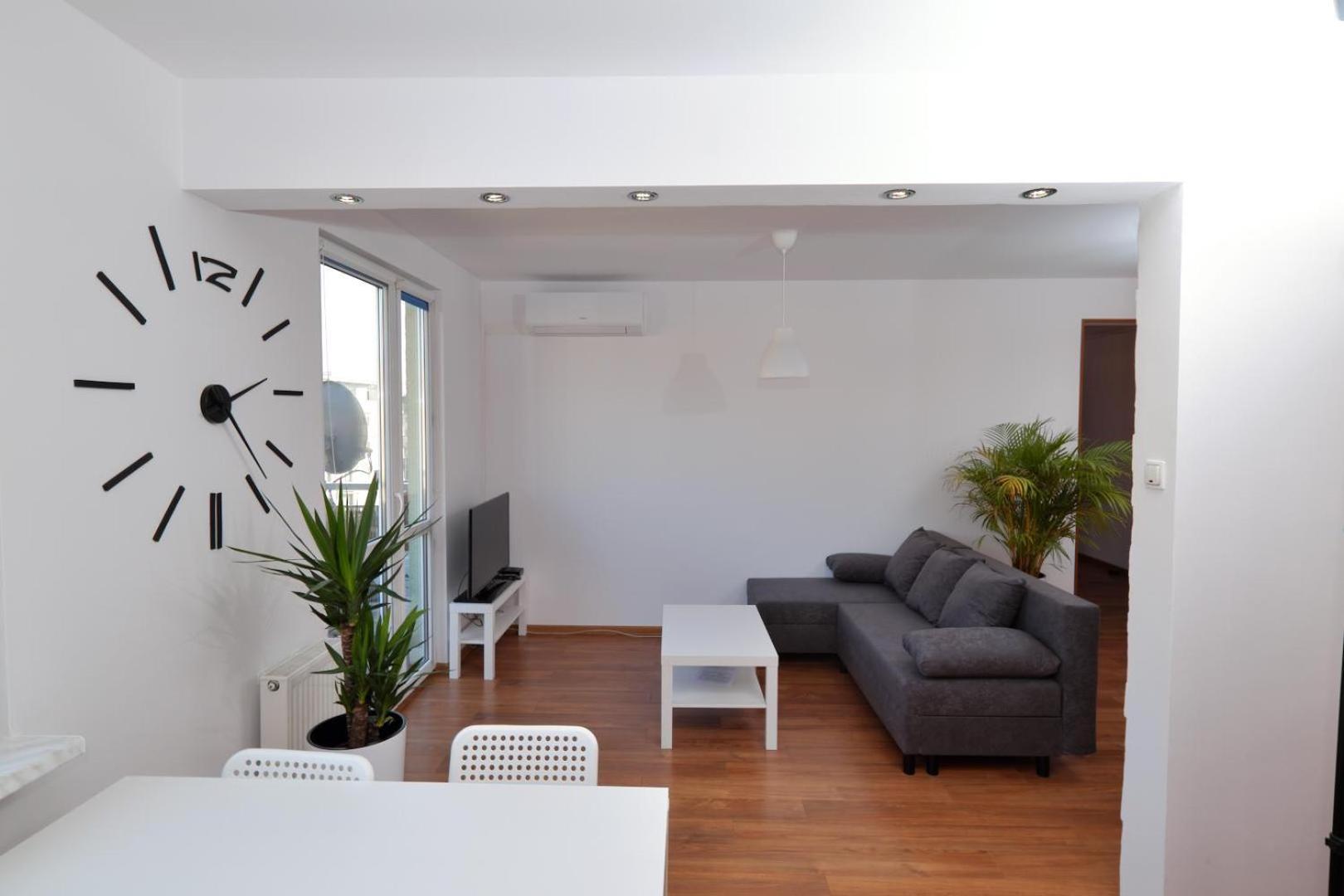Apartment Sloneczny 4 *